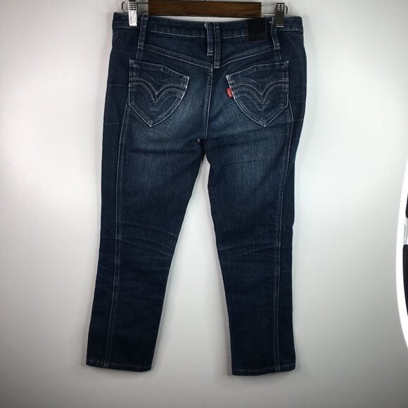 Levi’s Lady Style Cropped Jeans - Picture 8 of 11